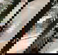 Dot and Frankie - Hotel NSW