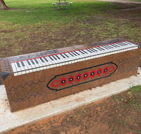 Piano Park Bench Moonta - Hotel NSW