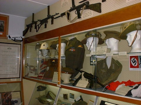 Queensland Military Memorial Museum - Hotel NSW 1