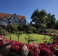 Cockington Green Gardens - Hotel NSW