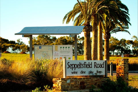 Seppeltsfield Road Barossa Valley - Hotel NSW 2