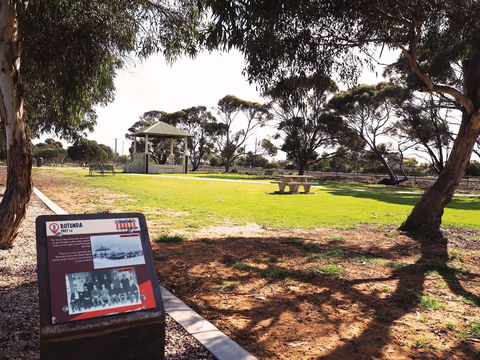 Tailem Bend Historic Rail Trail - Hotel NSW 0