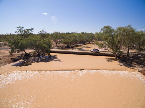 9 Day Outback Adventure - Hotel NSW 1