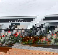 John Murray Art Gallery - Hotel NSW