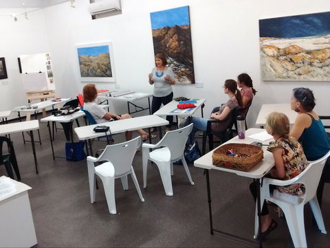 Darwin Visual Arts Association - Hotel NSW 0