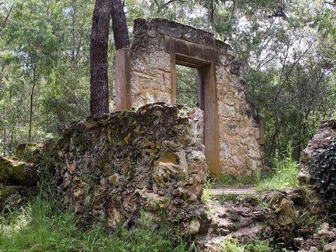 Ghost House Walk Trail, Yanchep National Park - Hotel NSW 0