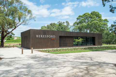 Beresford Estate Tasting Pavilion - Hotel NSW 1