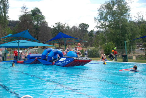 Marysville Outdoor Swimming Pool - Hotel NSW 1