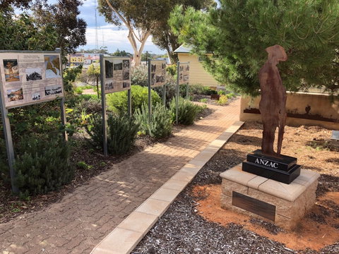 Moonta Area School Memorial Trail - Hotel NSW 0