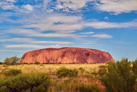 Explore Uluru: 7 Hours Guide Tour At Sunrise With Light Breakfast - Hotel NSW 1