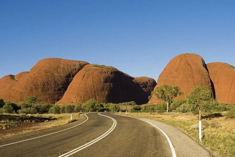 5-Hour Kata Tjuta Sunrise Tour From Ayers Rock With Breakfast - Hotel NSW 5