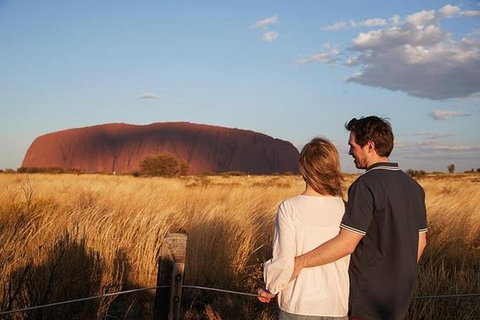 Sunset Australian Barbecue Dinner In Uluru - Hotel NSW 3