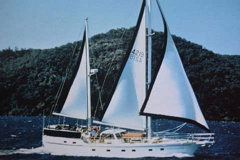 Great Barrier Reef Private Expedition Cruise (min 4 Day Max 8 Guests) - Hotel NSW 2