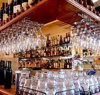 Don Dinnos - Hotel NSW