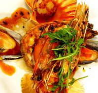 Lively Catch Seafood Restaurant - Hotel NSW