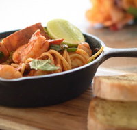 Tedder and Woodroffe Lounge and Dining - Hotel NSW