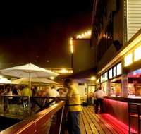 The Lucky Shag Waterfront Bar - Hotel NSW