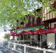 Flanagans Border Inn Hotel - Hotel NSW