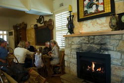Burrawang Village Hotel - Hotel NSW 2