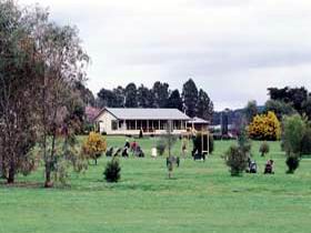 Oakbank Golf Club - Hotel NSW 2