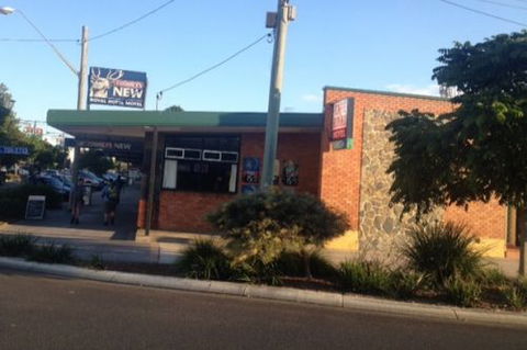 Royal Hotel Motel - Hotel NSW 3