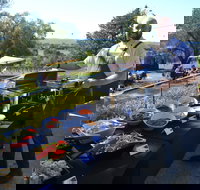 Daddy's Day Out at Borambola Wines by The Roundabout Restaurant - Hotel NSW