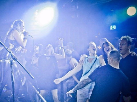 Karaoke At The Avenue - Hotel NSW 0