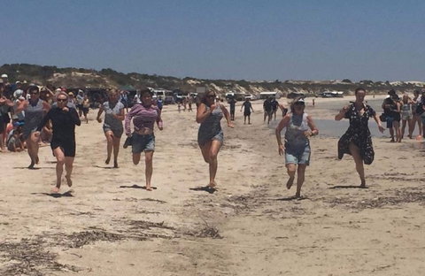 Perlubie Beach Sports Day - Hotel NSW 0