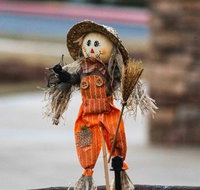 Tamborine Mountain Scarecrow Festival - Hotel NSW