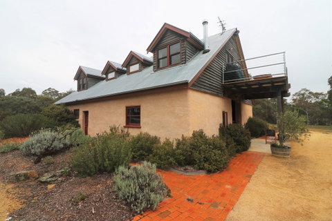 Yarralaw Springs Wines  - Cellar Door Wine Tasting - Hotel NSW 2