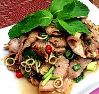 Lao-Thai Luammit Restaurant