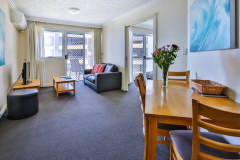 Regency On The Beach - Hotel NSW 7
