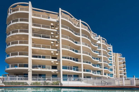 Regency On The Beach - Hotel NSW 1