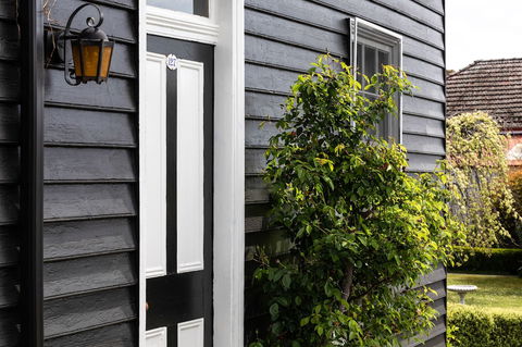 Alice's Cottages - Hotel NSW 2