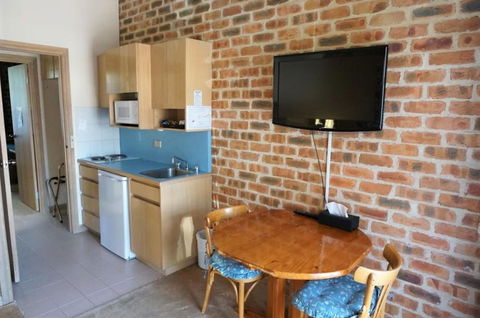 Mahogany Park - Hotel NSW 6