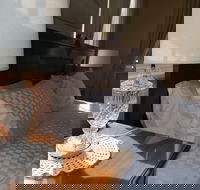 The Old Parkes Convent - Hotel NSW