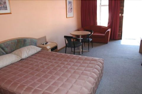Nandewar Motor Inn - Hotel NSW 5