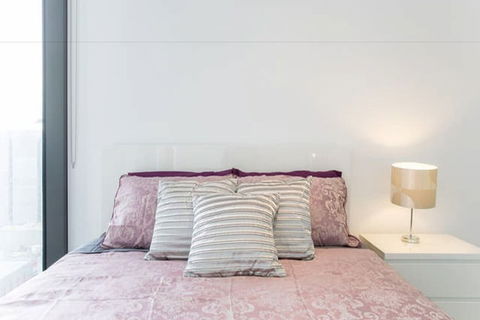 C3CBD Melbourne Apartment - Hotel NSW 4