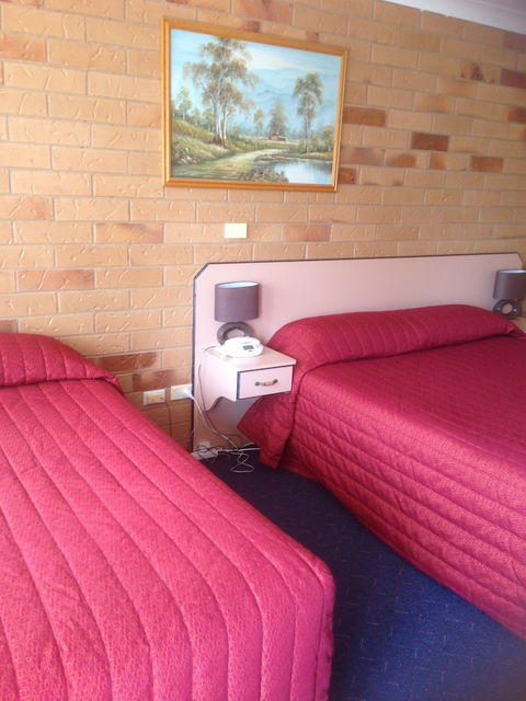 North Parkes Motel - Hotel NSW 3