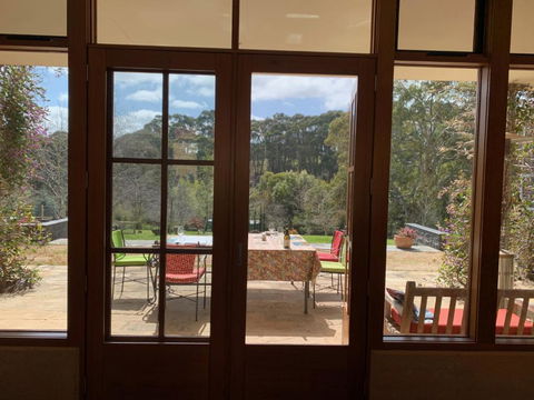 Ballaratprimavera - Hotel NSW 4