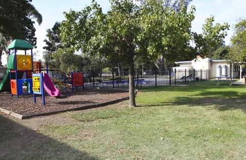 Nagambie Caravan Park & Motel - Hotel NSW 3