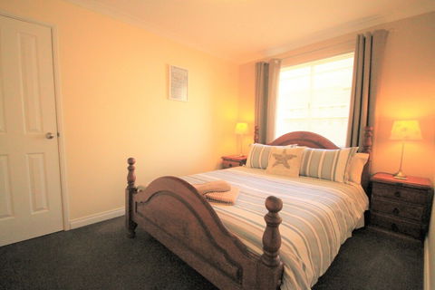 Castaway - Hotel NSW 6