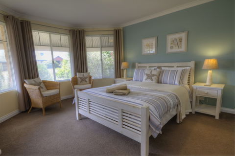 Castaway - Hotel NSW 3