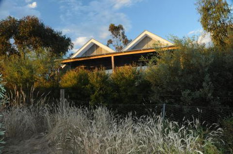 Butterworth Accommodation - Hotel NSW 3