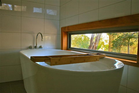 Butterworth Accommodation - Hotel NSW 2