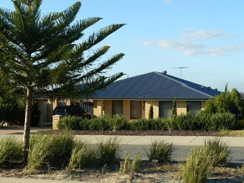 La Mer Home With A Pool - Hotel NSW 3