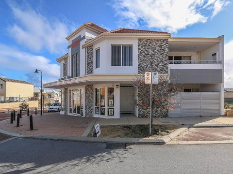 Rose Hotel Clarkson - Hotel NSW 1