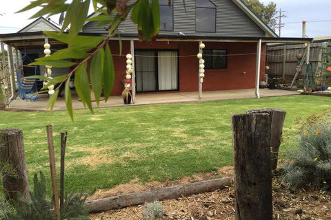 15 On Blair - Hotel NSW 5