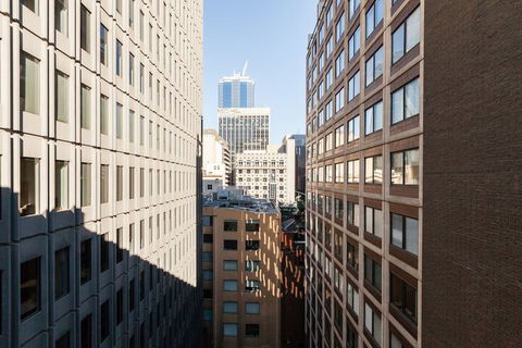 CLAUDE, 2BDR Melbourne Apartment - Hotel NSW 1