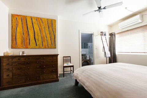 KELLY, 3BDR Northcote House - Hotel NSW 5